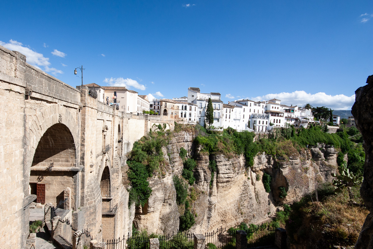 City on the rocks / Spain